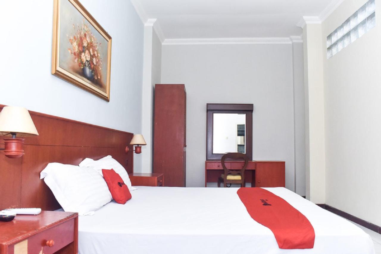 Hotel Reddoorz Near Kampung Warna Warni Malang Exteriér fotografie